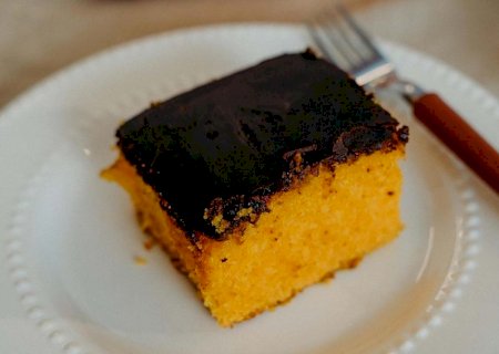 Bolo de cenoura de liquidificador | Receitas