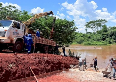 Dourados - Pescadores constroem rampa para barcos em busca de belas paisagens, esporte e até "dinossauros"