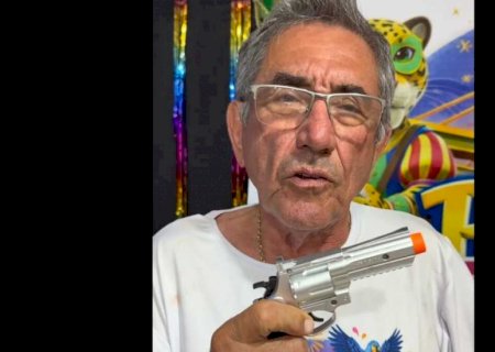 Após repercussão, prefeito de Porto Murtinho afirma que arma na cintura foi só uma 'brincadeira'
