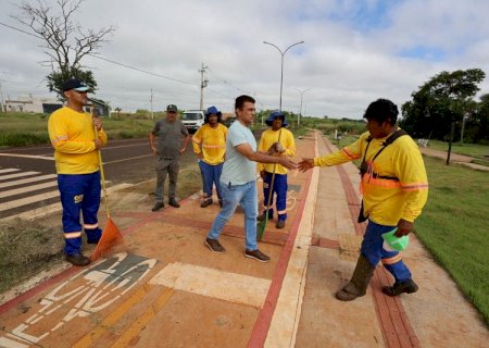 Dourados - Prefeito percorre bairros e vistoria serviços públicos