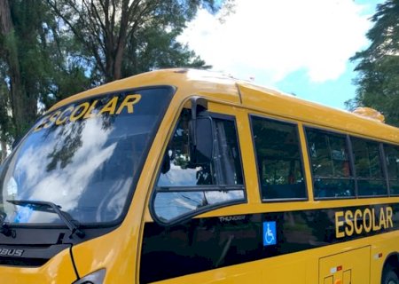 Itaporã conquista novo ônibus escolar zero km para reforçar transporte de estudantes
