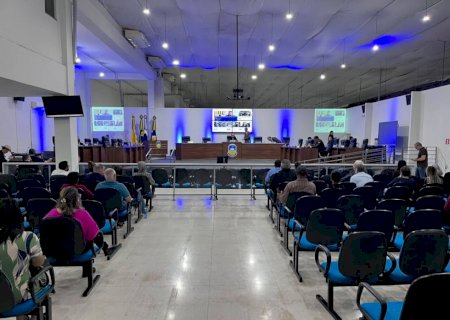 AO VIVO: Assista sessão de julgamento da vereadora Isa Marcondes