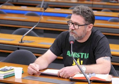 Familiares de presos do 8 de janeiro prometem acompanhar votação contra deputados na Câmara