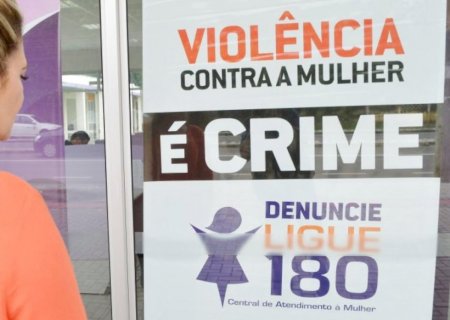Nova lei prevê reforço na divulgação de telefone para denúncias de violência contra mulher