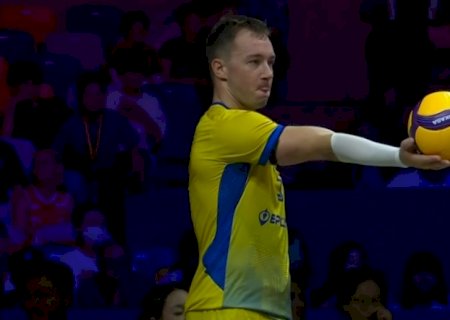 Ucraniano dá furada em erro de saque bizarro na Liga das Nações de vôlei; veja vídeo