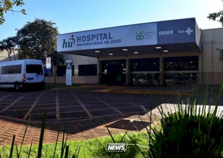 Dourados: Homem nu invade pátio do Hospital Universitário e morre