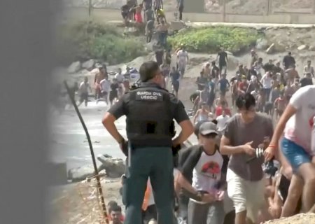 Espanha cita grupos “reacionários' e fake news em imigração em Ceuta