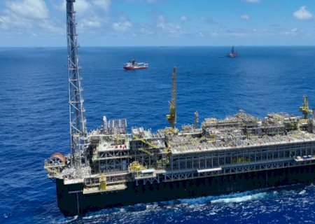 Justiça Federal suspende imposto de exportação de 12% sobre petróleo