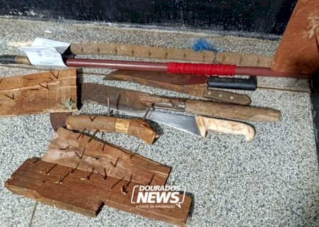 Armas são apreendidas durante tentativa de invasão a propriedade no Avel Viário