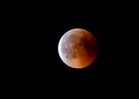 Eclipse lunar: o que se sabe sobre fenômeno que deixará a lua laranja nesta quinta-feira