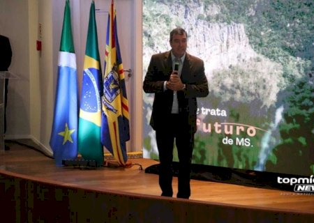 Destaque na imprensa nacional, Riedel garante que direita vai se unir por Flávio