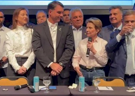 Ao lado de Flávio, Tereza Cristina diz que recusou convite a vice por 'questões partidárias' (vídeo)