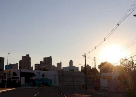Domingo ter&aacute; calor de 38&deg;C, tempo seco e chance de chuva em MS