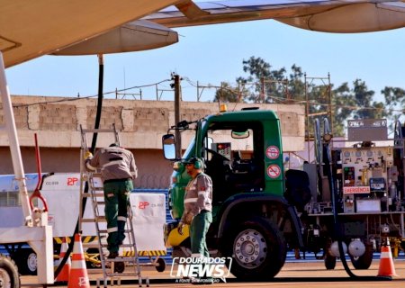 Petrobras reajusta preço médio do querosene de aviação em 13,9%