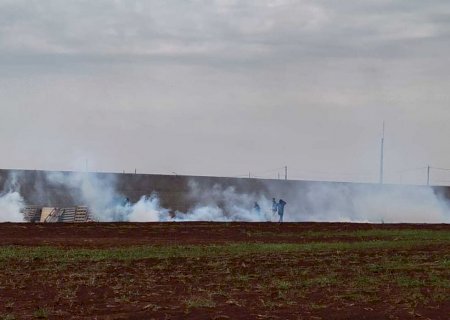 Tiros e bombas: simulação de desobstrução de rodovias é realizada em Dourados