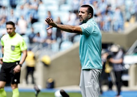 João Martins lamenta falta de eficácia do Palmeiras e se rende a Weverton: "Dar os parabéns"