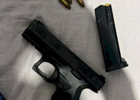 Mulher é presa com pistola e 11 munições durante operação
