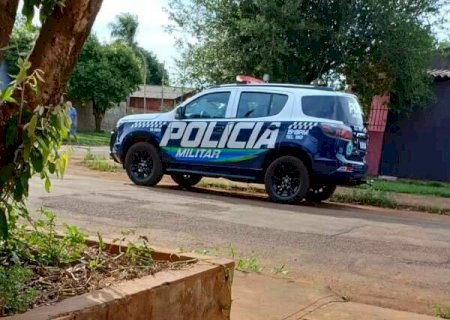 Homem &eacute; morto a tiros dentro do banheiro de casa em Maracaju
