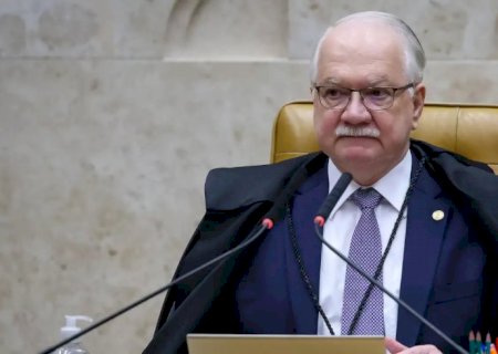 A pedido de Fachin, Mendonça retira parte de sigilo do caso Master