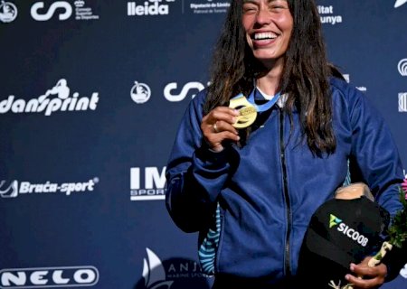 Ana Sátila é ouro em etapa da Copa do Mundo de canoagem slalom