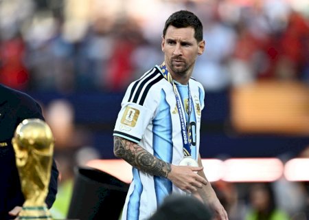 Seleção da Argentina presta homenagem a Messi após aposentadoria; veja vídeo