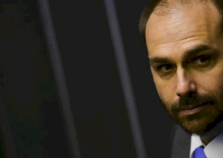 Ministério da Justiça demite Eduardo Bolsonaro por abandono de cargo