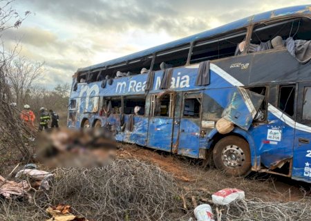 Sobreviventes de acidente com 7 mortos na Bahia estão em estado grave