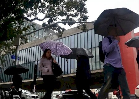 Fim de semana na capital paulista terá chuva forte e rajadas de vento