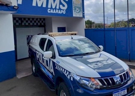 Homem é preso após fugir da PM e ameaçar policiais durante abordagem em Caarapó