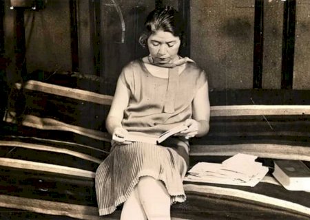 Alfonsina Stormi: 'Não quero te ver, pois temo destruir a lembrança da última vez que te vi'