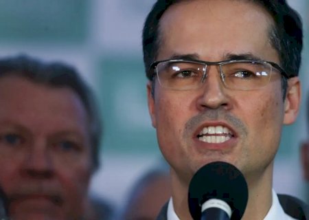 TSE julga validade da candidatura de Deltan ao Senado