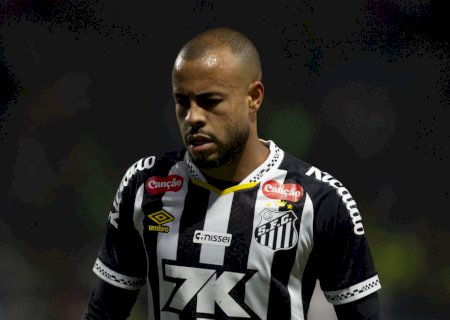 Santos é condenado a pagar mais de R$ 11 milhões ao lateral Mayke