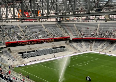 Athletico x Palmeiras tem primeiro teste da arquibancada retrátil da Arena da Baixada; assista