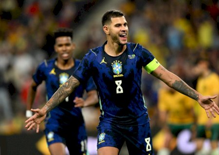 Intocável com Ancelotti, Bruno Guimarães celebra 50 jogos pela Seleção com gol e faixa de capitão